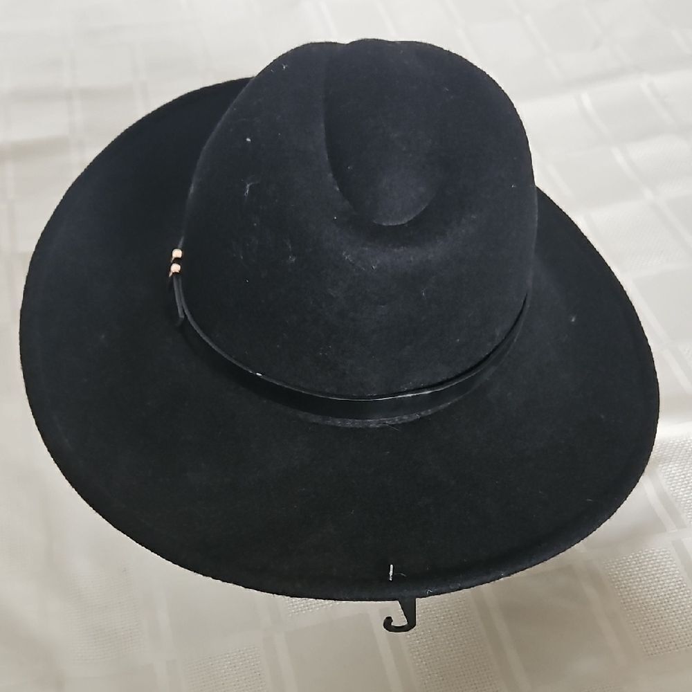 HOST PICK 🥳🥳 House of Harlow 1960 Black Wool Hat - Picture 12 of 16